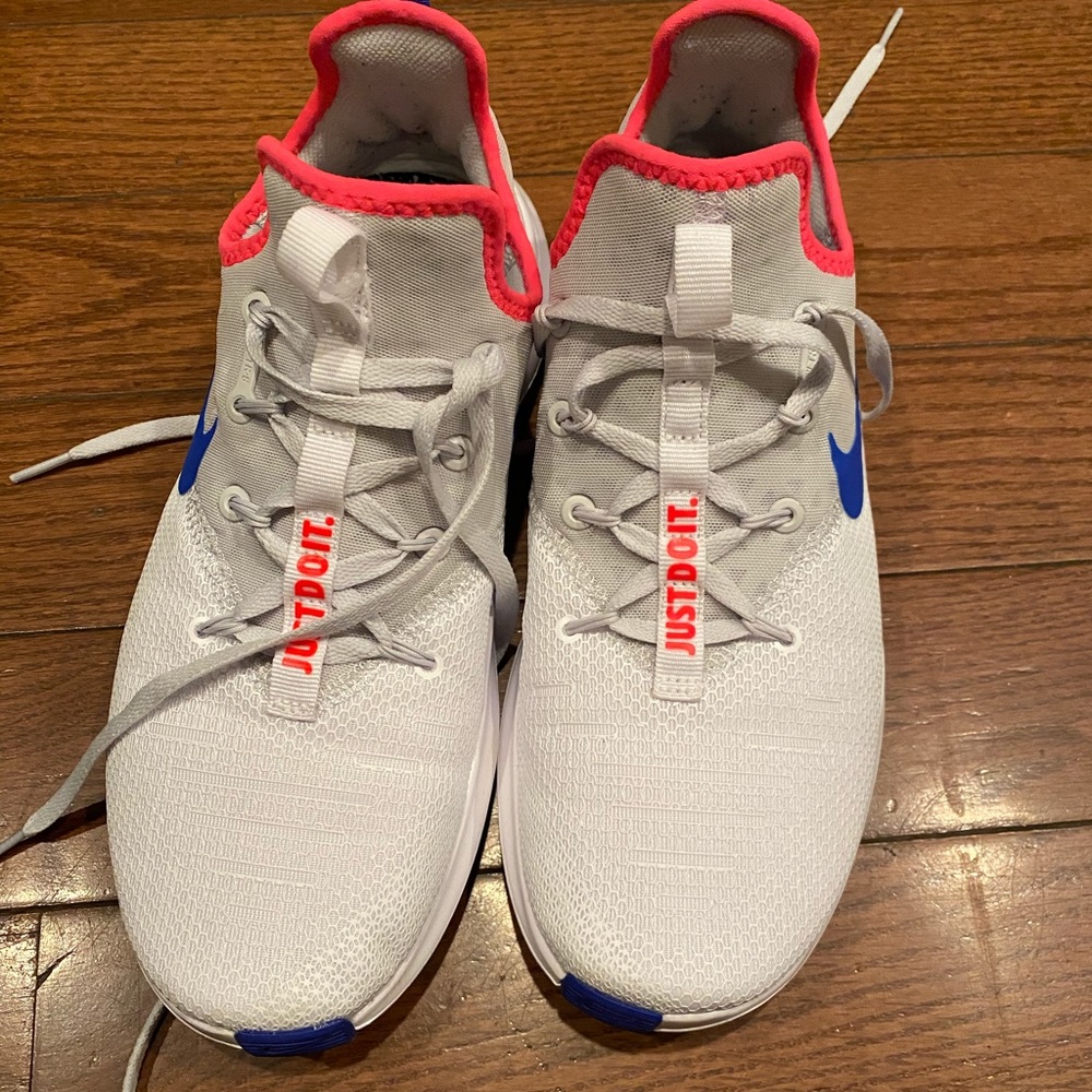 Nike TR8 Sneakers